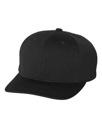 Flexfit Flexfit Cool & Dry Sport Cap in Black, front view