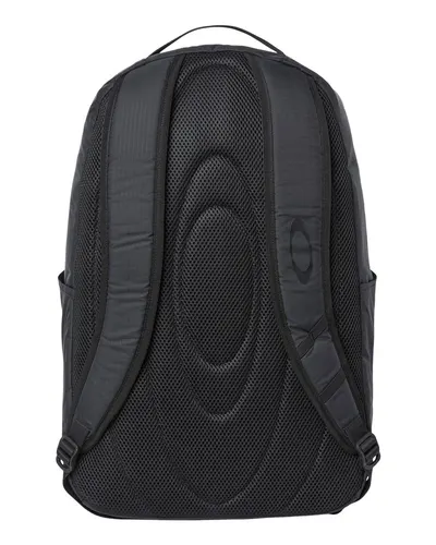 Oakley Oakley 28L Sport Backpack in Blackout, back view