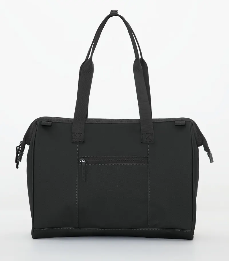 Coal Harbour® BoardRoom COAL HARBOUR® BOARDROOM GLADSTONE TOTE BAG. 19.2L — Black