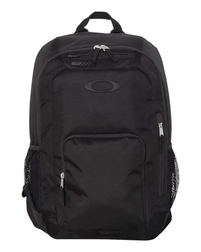 Oakley Oakley 22L Enduro Backpack in Blackout, front view